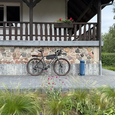 Dom Jeziorak Pavillon